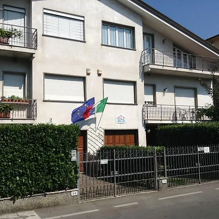 公寓 卡萨圣马可旅馆 卢卡